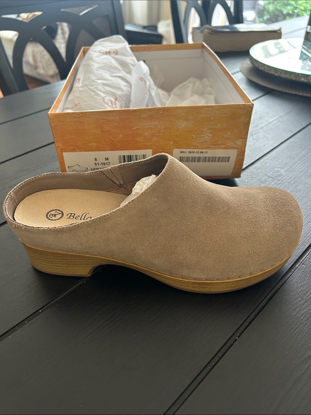 Bella Vita Almond Suede Leather Clog Women’s size 8
